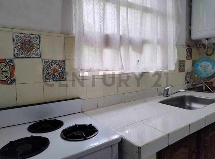 Encantadora Casa - Quinta de 4 Ambientes con Pileta y Quincho. Parque de 832.50 m² - 5