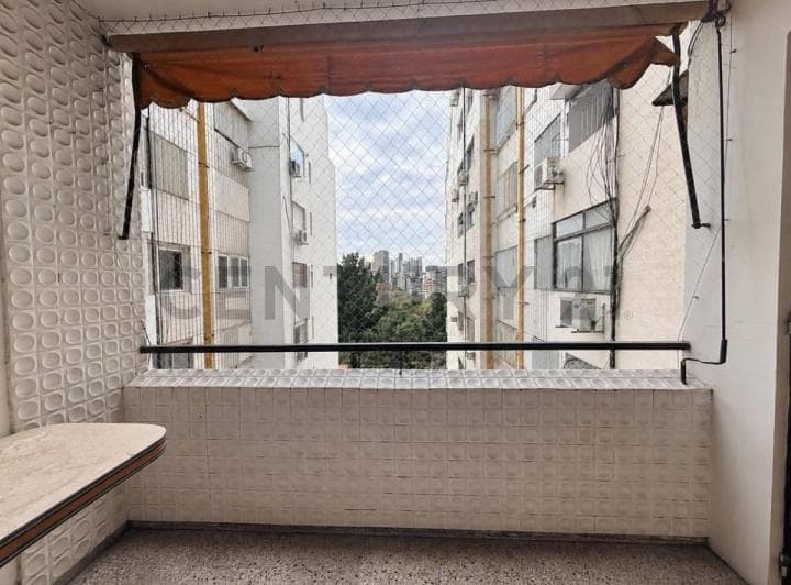 Venta Depto 3 Ambientes en Piso Alto C/ Dependencia, Cochera y Vistas Verdes - 5