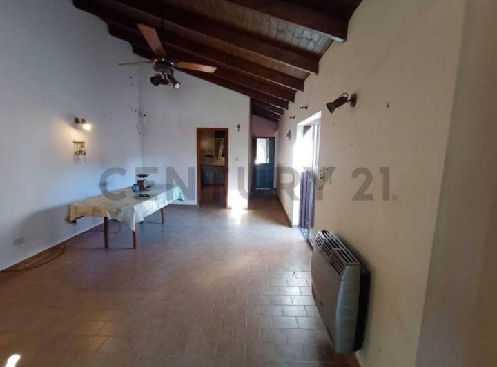 Se Vende Casa en Barrio Jardin, La Plata - 2