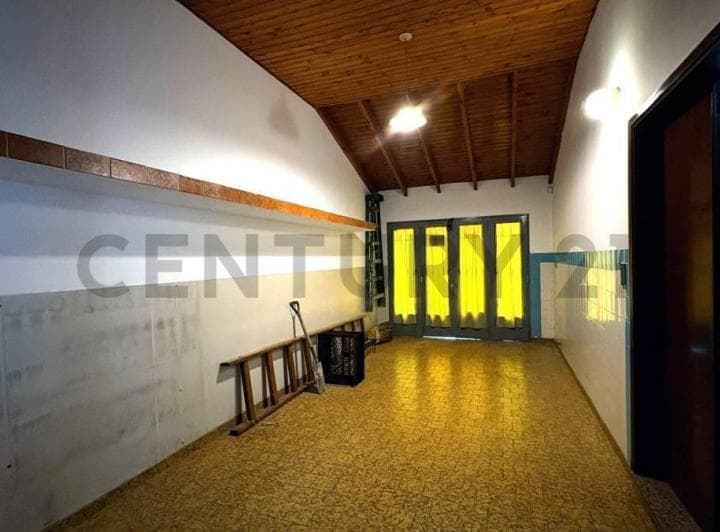 Casa en Venta de 2 Dorm., Apta Banco en La Plata - 3