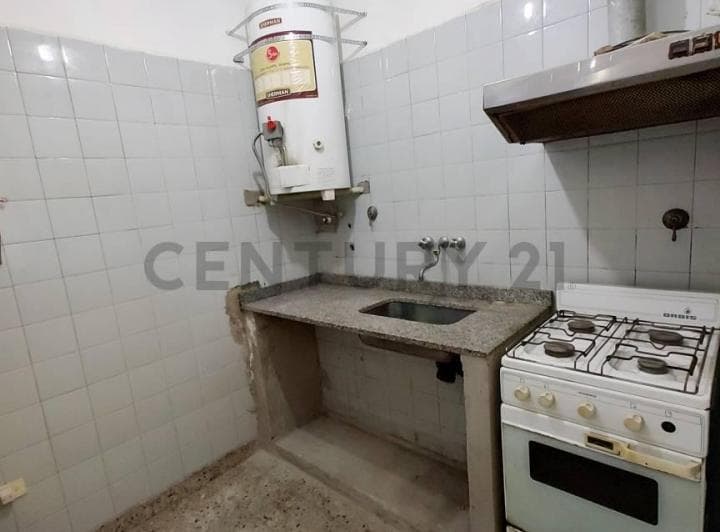 Venta PH 4 Ambientes con Patio y Terraza – Parque Cha - 4