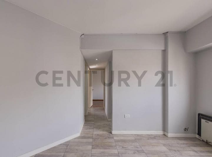 Departamento a La Venta de 2 Dorm. en El Centro de La Plata - 3