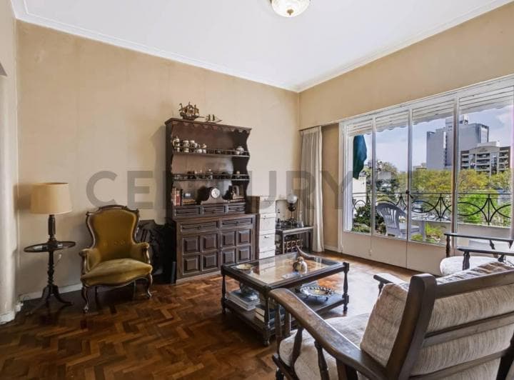 Departamento en Venta de 2 Dorm. - Zona Plaza Italia - 3