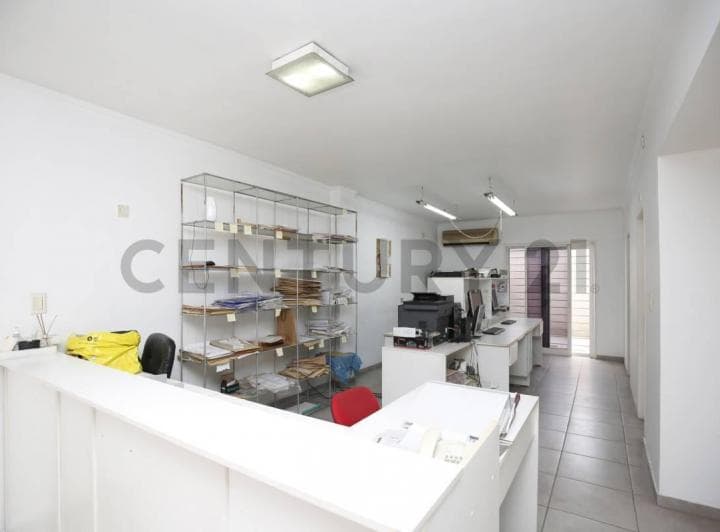 Casa en Venta en La Plata con 4 Dorm. - 3