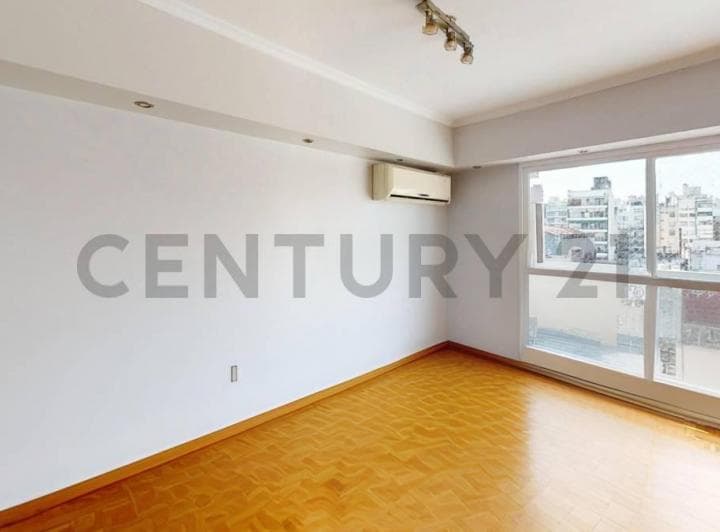 Venta Departamento Cuatro Ambientes en Balvanera (Acepta Permuta) - 2