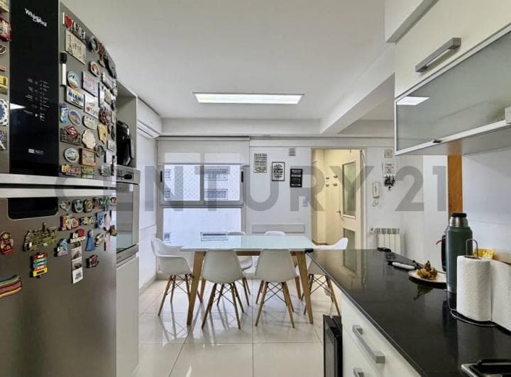 Venta Departamento 4 Ambientes con Cochera en Torre Full Amenities y Seguridad 2 - 5