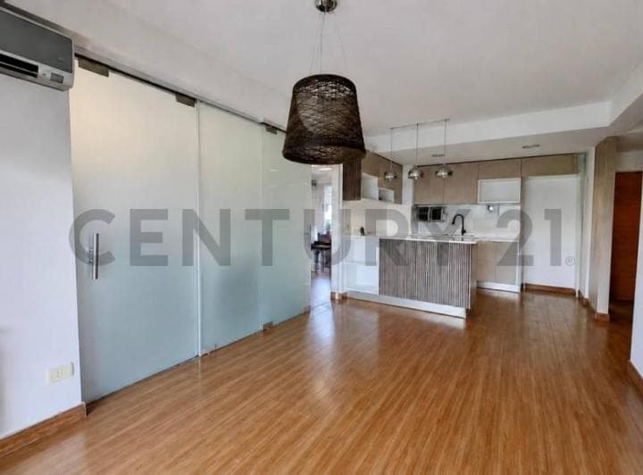 Venta Departamento 5 Ambientes en Flores - 2