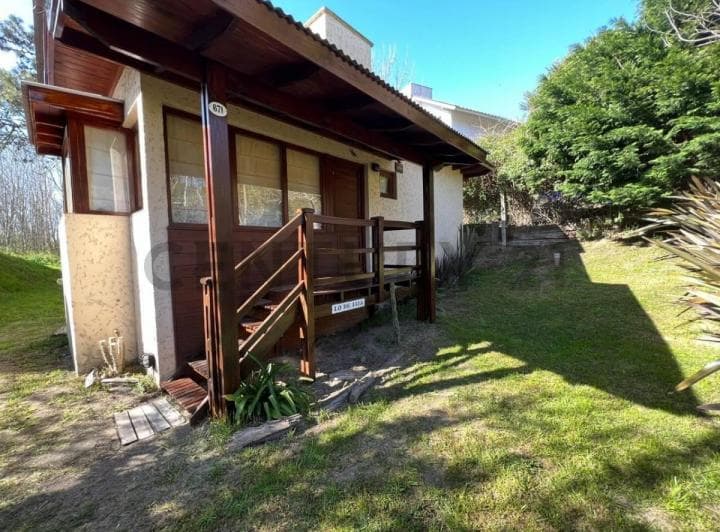 Venta Casa 2 Ambientes en Las Gaviotas - 2