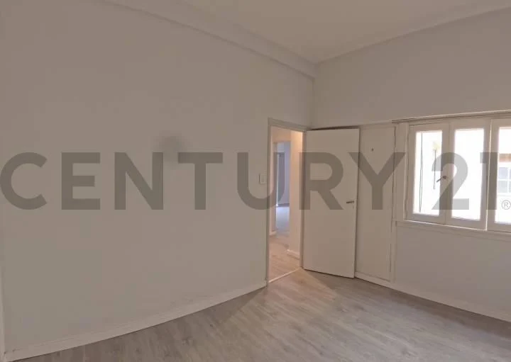 Venta Departamento Reciclado a Nuevo de 3 Ambientes Al Frente — Moldes 2450, Bel - 3