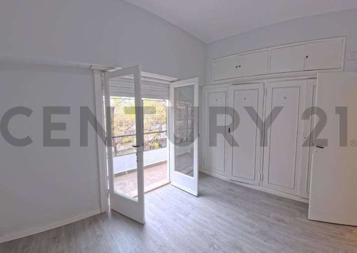 Venta Departamento Reciclado a Nuevo de 3 Ambientes Al Frente — Moldes 2450, Bel - 5
