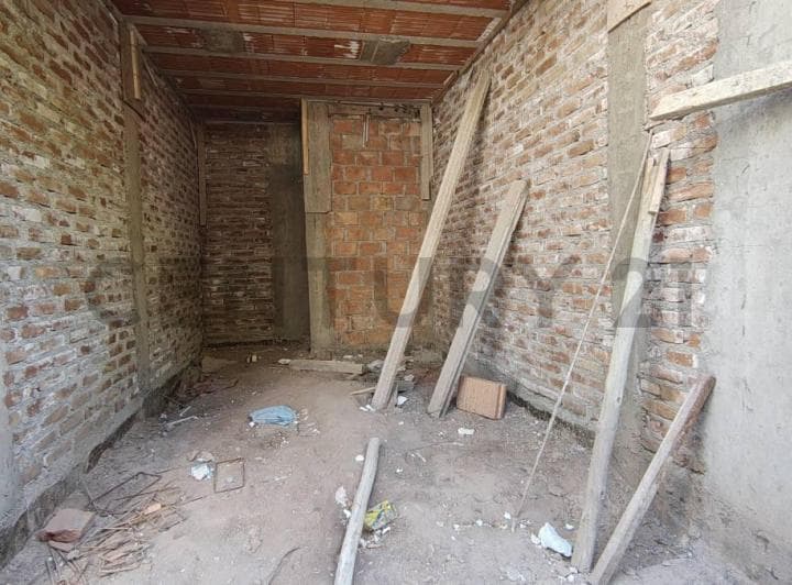 Local Comercial en Venta en Calle Renato Zanin, Godoy Cruz, Mza. - Id: - 5