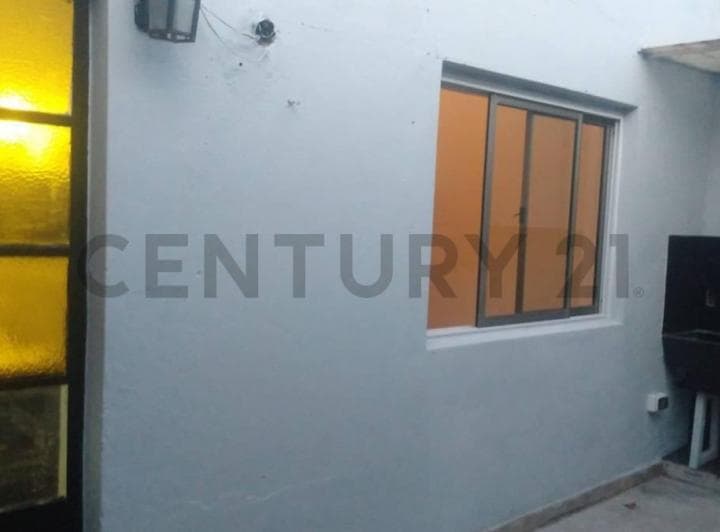 Departamentos en Venta en La Plata con Locales - 3