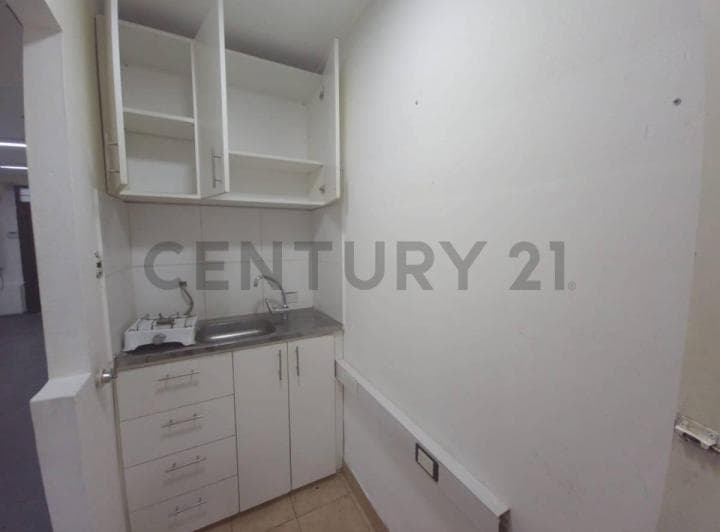 Departamentos en Venta en La Plata con Locales - 2