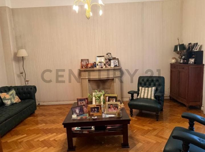 Departamento de Categoría | 3 Ambientes con Dependencia | 104 m² | Balvanera | a - 2