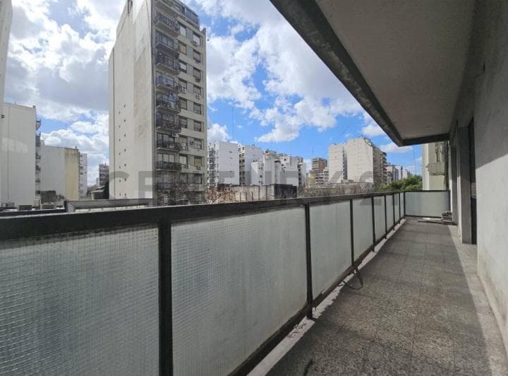 Venta Depto 4 Ambientes con Dependencia y Balcón Corrido en Caballito - 3