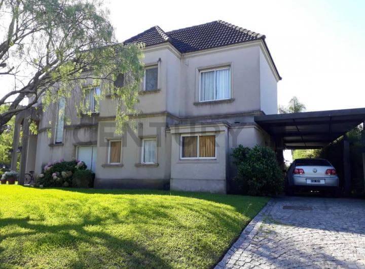 Casa 5 Ambientes 250 Superficie Lote 600 m, con Pileta y Parquización Barri - 2
