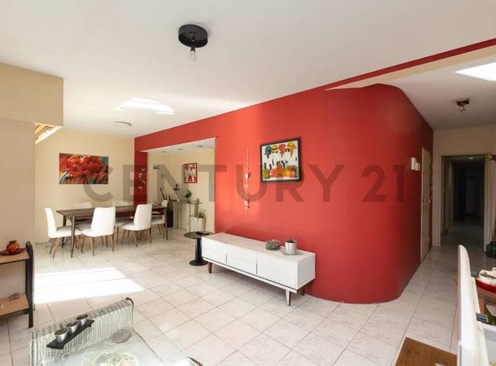 Vta Piso 3 Amb. C/escritorio y Baulera - Balcón Aterrazado/ Guardacoche - Caballi - 3
