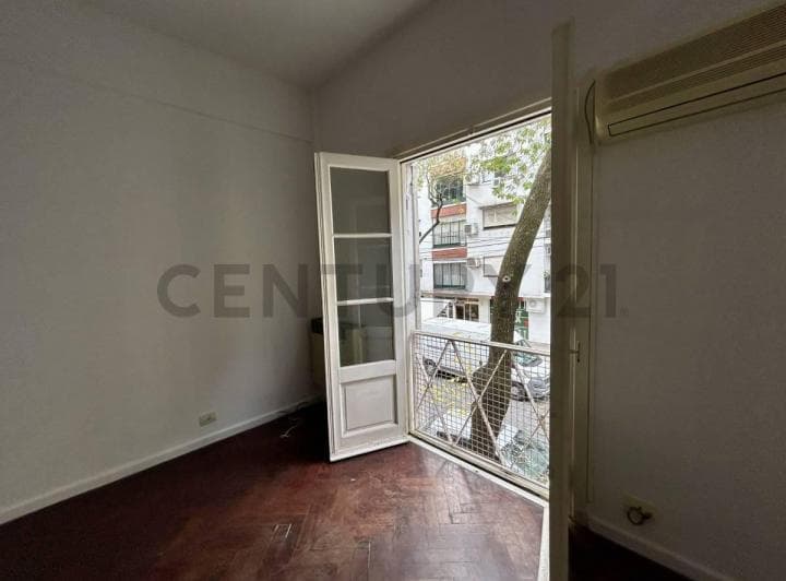 Venta Departamento 3 Ambientes con Dependencia Al Frente en Palermo Hollywood - 2