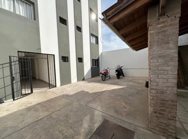$25.500 Mas Cuotas Departamento en Pueyrredon 1 Dormitorio - 2