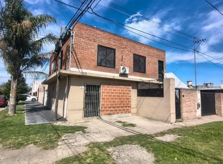 Casa Venta Lujan Mas Local - 5