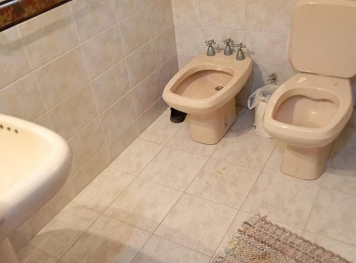 Casa de 5 Ambientes a La Venta en Rafael Calzada - 3