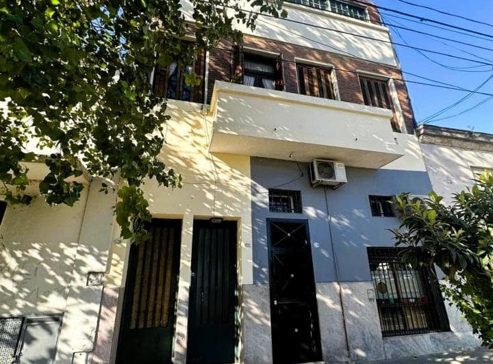 Venta PH 4 Ambientes Parque Patricios - 2