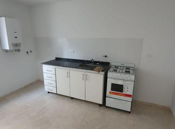 Alquilo! Av Pueyrredon 1300. Depto 1 Dorm. Patio. Sarracini - 4