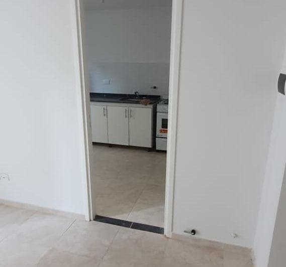 Alquilo! Av Pueyrredon 1300. Depto 1 Dorm. Patio. Sarracini - 2