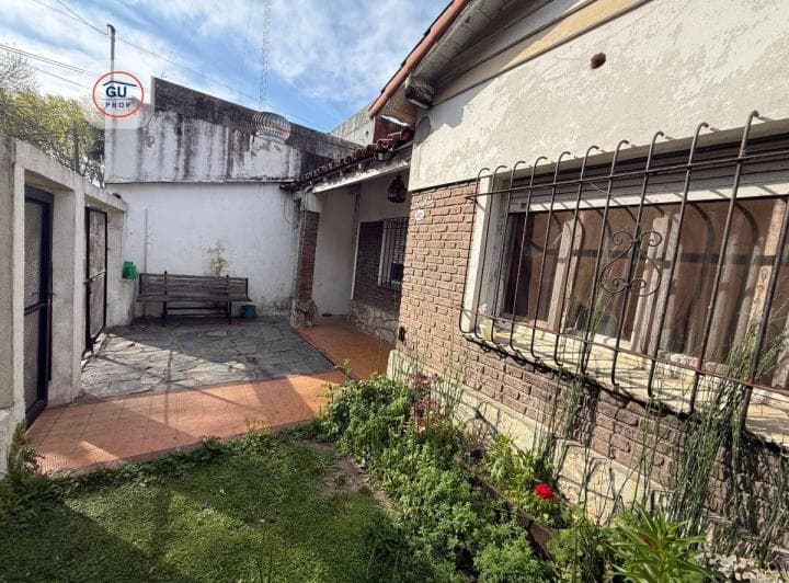 Casa a Refaccionar C/depto - 5