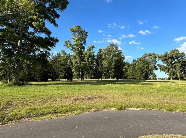 Lote de 2.762 m² en Pinares Country Club Capilla - 5