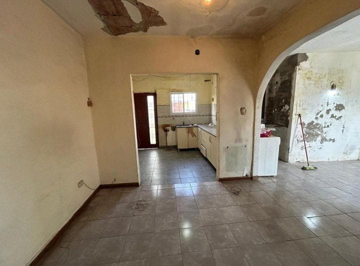 Venta Casa 3 Amb + Ph 2 Amb A/permuta Z/caseros - 3
