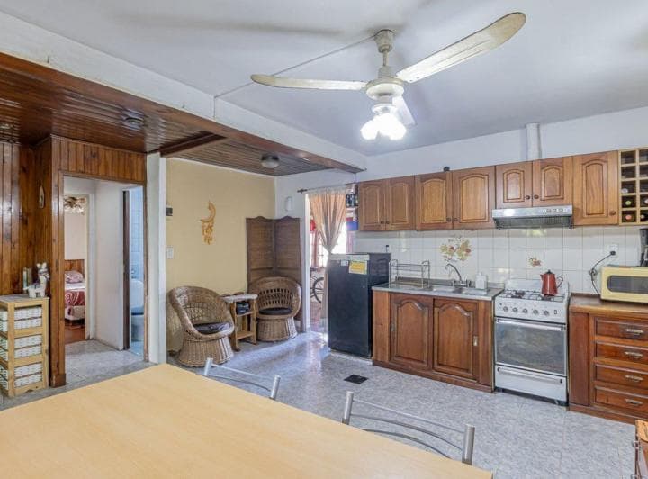 Casa 4 Amb Hurlingham con Parque y Pileta - 2