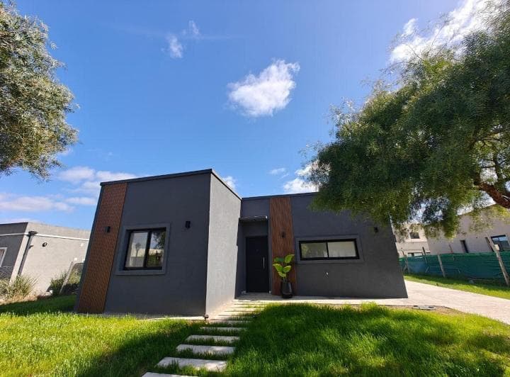 Casa con Jardin - 2