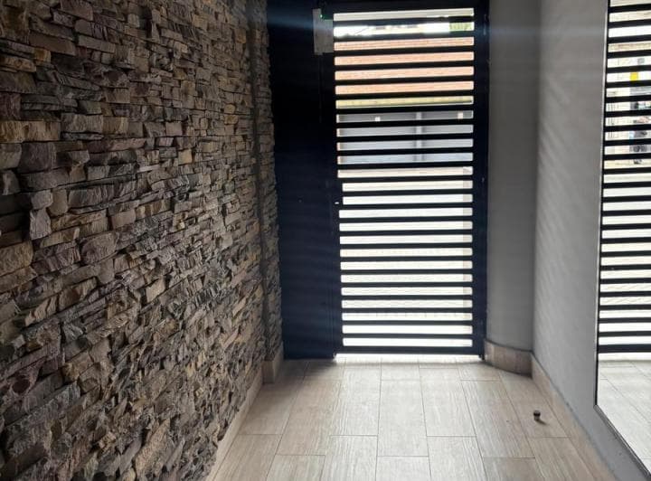 Alquiler Monoambiente Amplio con Balcon. Cafferata 900 - 5