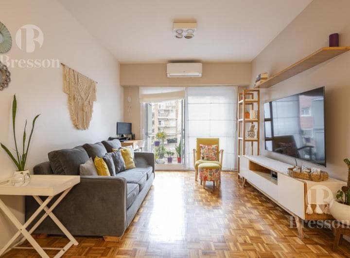 Departamento 4 Ambientes con Cochera Fija. - 2