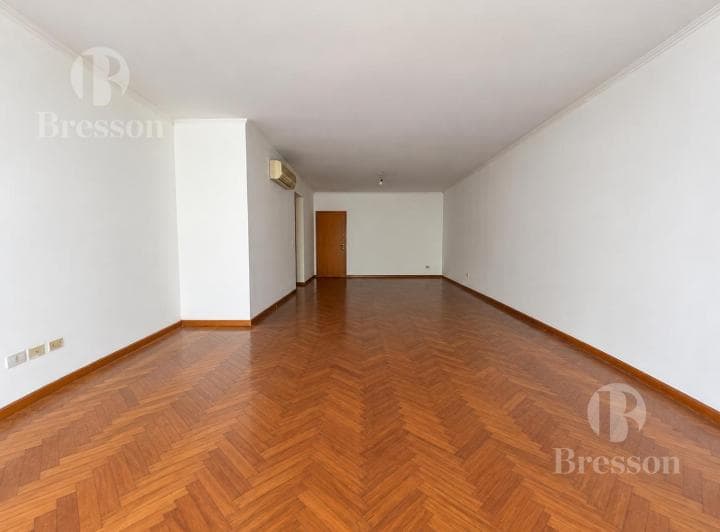 Departamento de 4 Ambientes con Cochera - 2