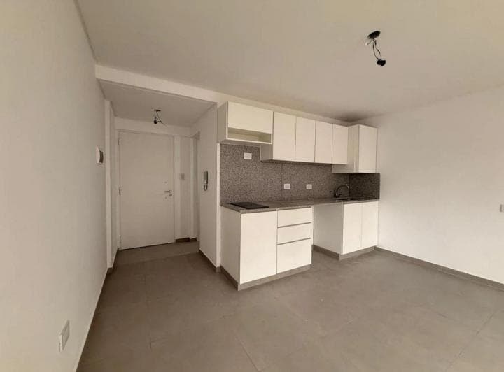 Venta Depto Monoamb Moron Balcón Frente a Estrenar - 3