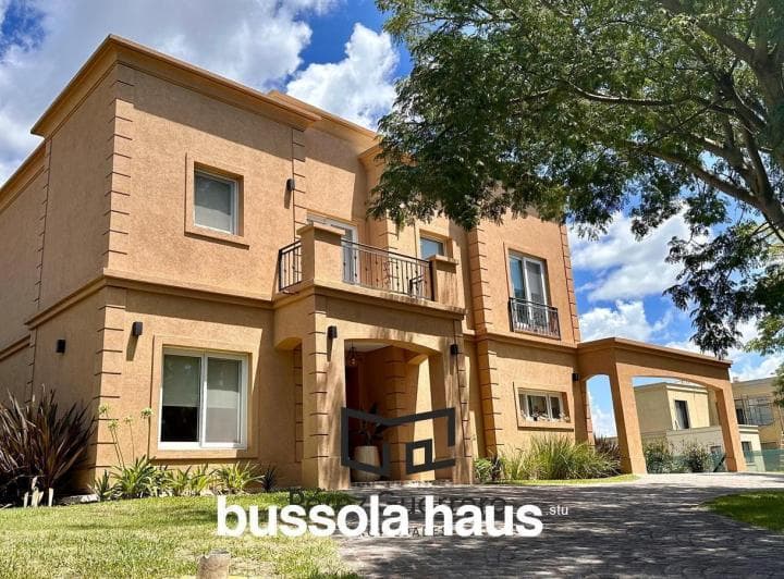 Casa en Venta en El Cantón Islas a Laguna con 4 Dorm. - 3
