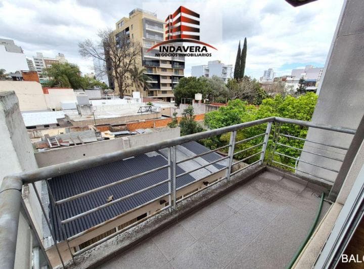 Oportunidad - 2ambientes Al Contrafrente con Balcón - 46 m² Totales - Caseros Centro - 3
