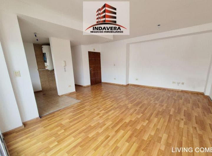 Oportunidad - 2ambientes Al Contrafrente con Balcón - 46 m² Totales - Caseros Centro - 4