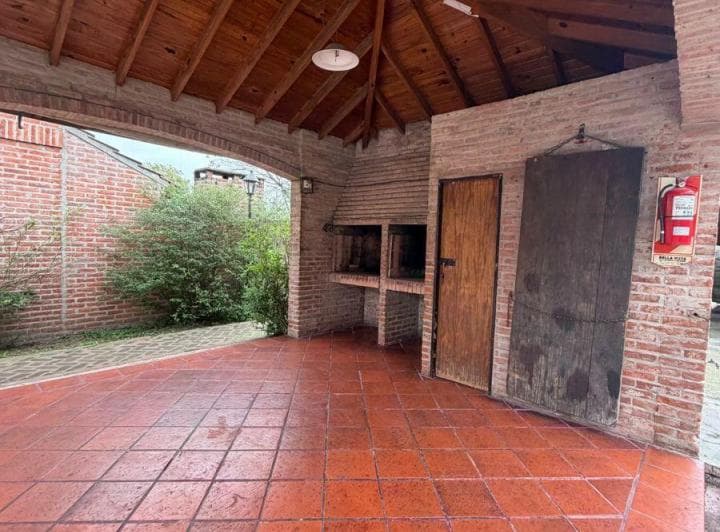 Triplex con Cochera, Patio y Terraza - San Miguel Village - Cod V883 - 5