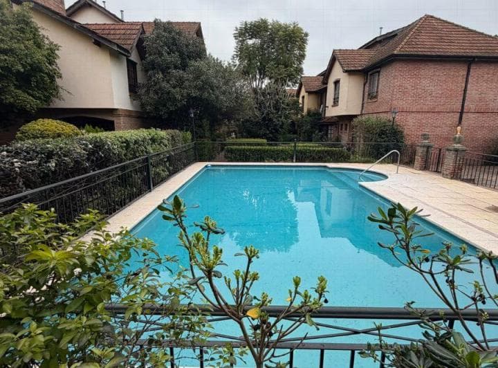Triplex con Cochera, Patio y Terraza - San Miguel Village - Cod V883 - 4