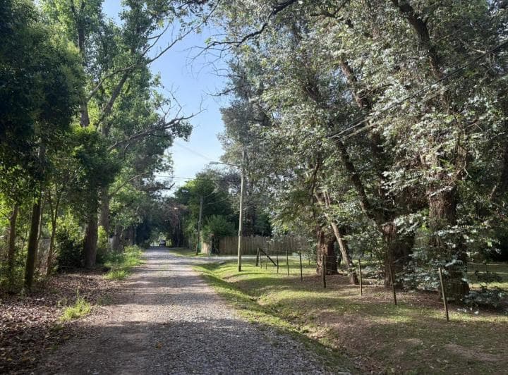 Venta de 2 Lotes en Las Lomadas - con Casa, Servicios y Escritura - Apta Permuta - 2