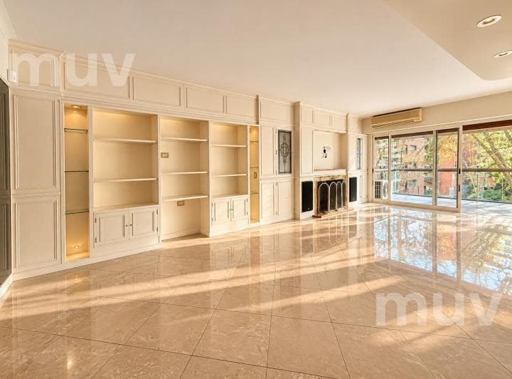 Venta – 4 Ambientes – Departamento en Torre Aisenson – Belgrano – Balcón, 3 Cocheras y Amenities - 5