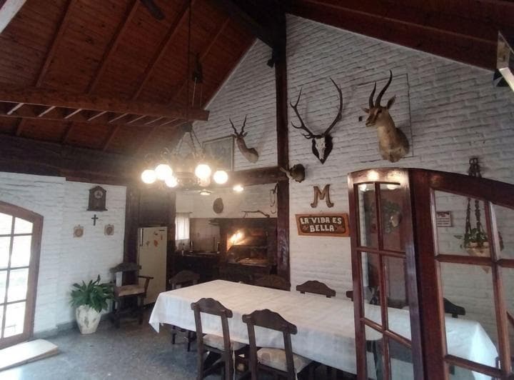 Casa con Pileta Parque, Parrilla, y Altillo - 2