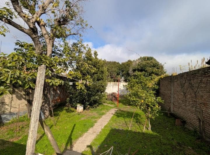 Lote de Terreno con Casa m. Weild 3200 Lanus E - 2