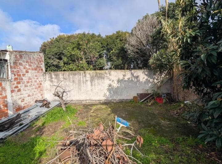 Lote de Terreno con Casa m. Weild 3200 Lanus E - 3