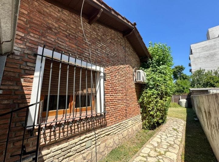 Venta - Casa 4 Ambientes con Parque - San Antonio Padua - 4
