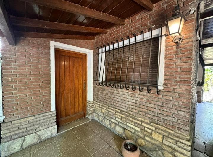 Venta - Casa 4 Ambientes con Parque - San Antonio Padua - 2