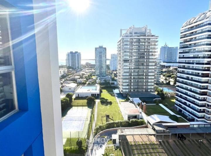 Venta, Edificio Arenas del Mar, 2 y Medio Dorm., Playa Brava, Punta del Este. - 5